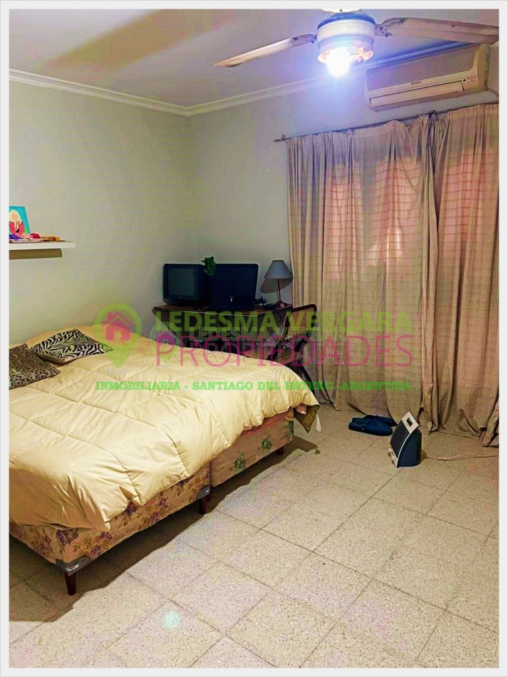 VENTA de CASA en 3 PISOS. 