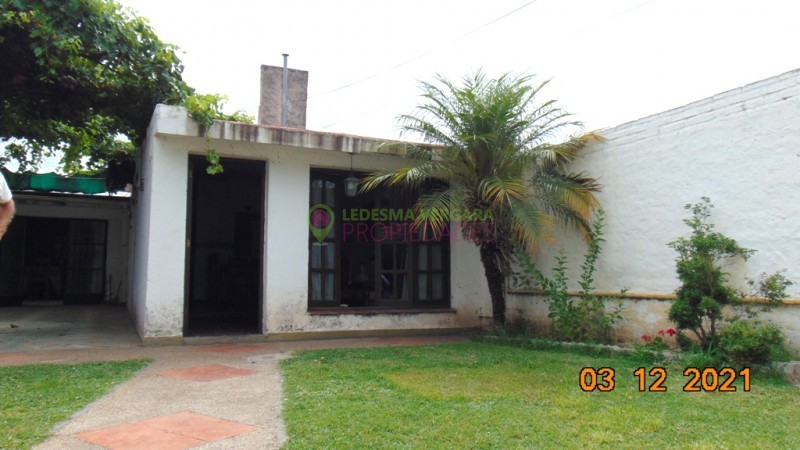Venta B* Juramento-Casa con amplio frente