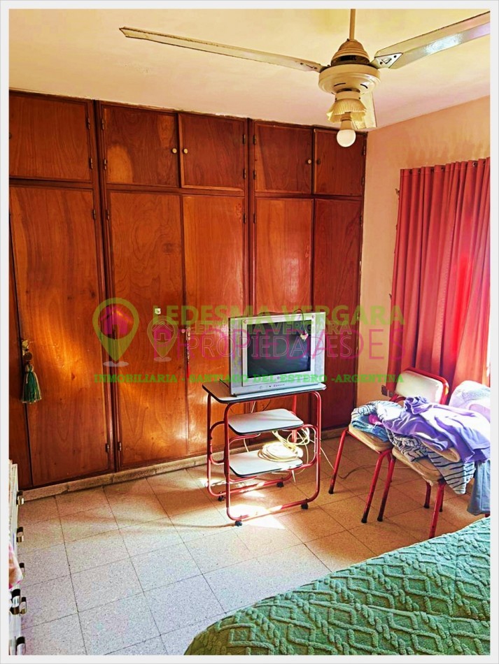 VENTA de CASA en 3 PISOS. 