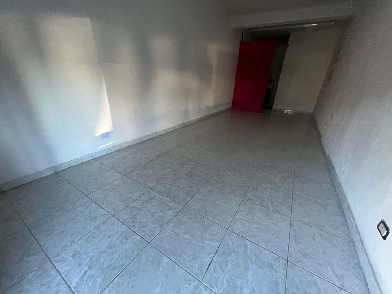 ALQUILER LOCAL COMERCIAL ONELLI AL 2000