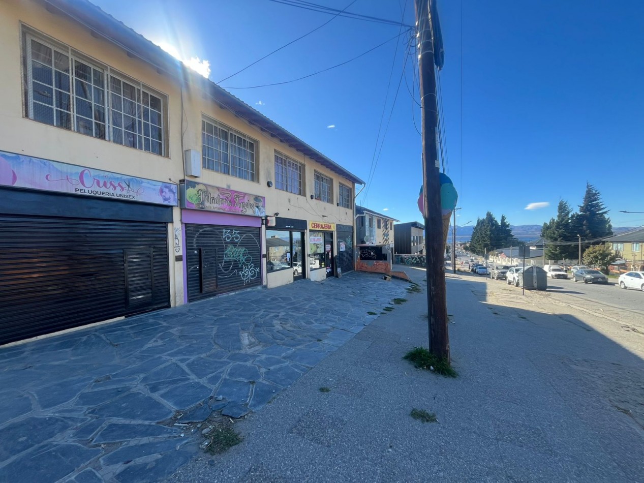 ALQUILER LOCAL COMERCIAL ONELLI AL 2000