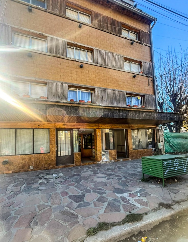 LOCAL COMERCIAL TISCORNIA