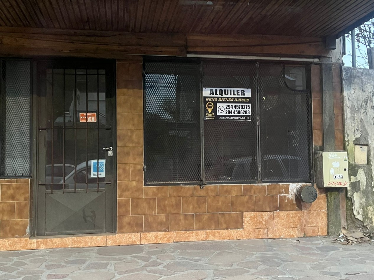 LOCAL COMERCIAL TISCORNIA