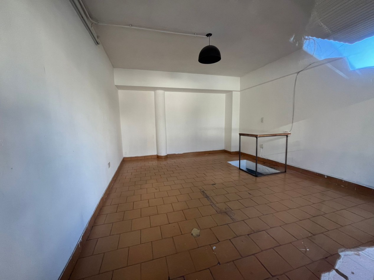 LOCAL COMERCIAL TISCORNIA