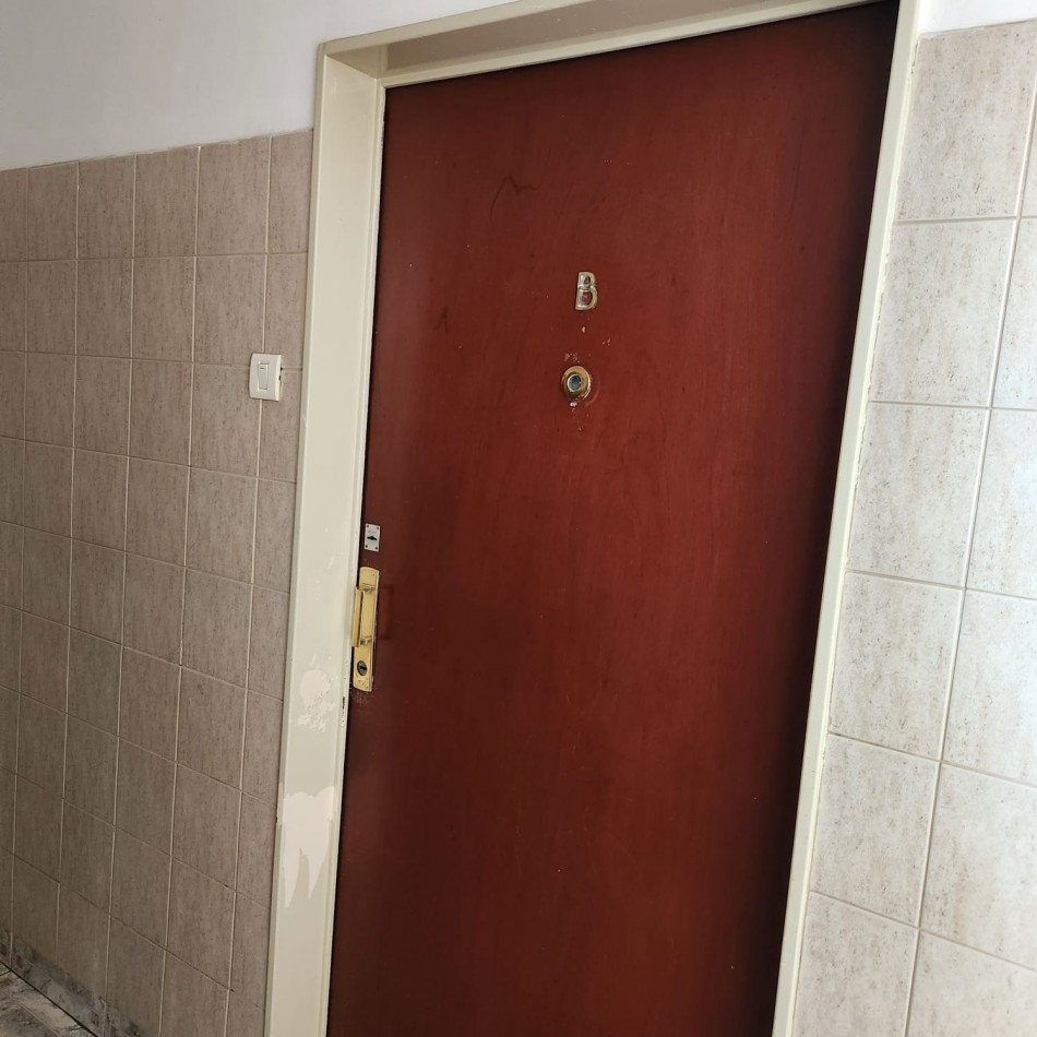 EN VENTA DEPARTAMENTO 4 AMB CON COCHERA BARRIO GRAL PAZ VILLA CELINA ZONA OESTE APTO PRESTAMO